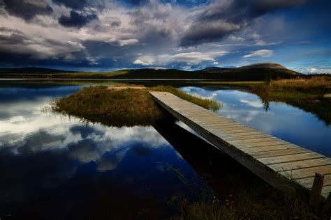  Kuunliton yö taivaalla! Silkin pehmeä ja hauraan kaunis maisema.